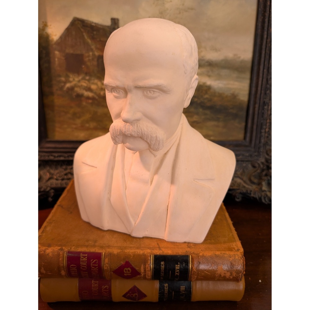 SHEVCHENKO T.G. Ukrainian Poet Bust Figurine Bas-Relief Desktop 9"